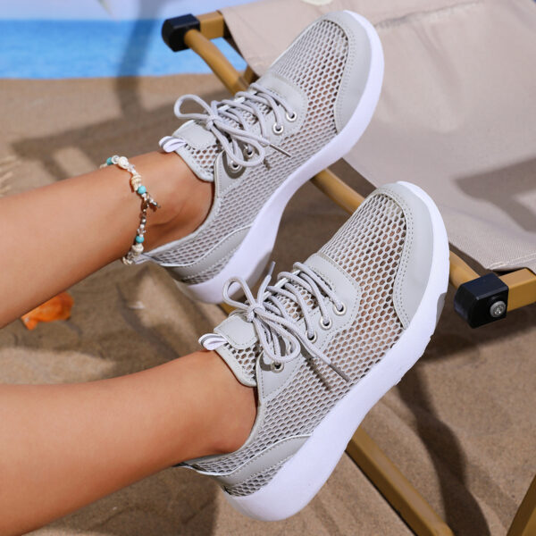 Women's Lightweight Casual Sneakers - Image 4